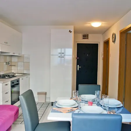 Apartamento With A Parking Space - 11726 *