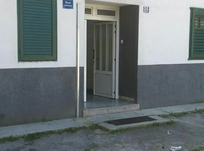 With A Parking Space - 11726 *