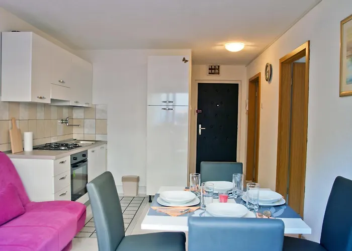 Appartamento With A Parking Space - 11726 *