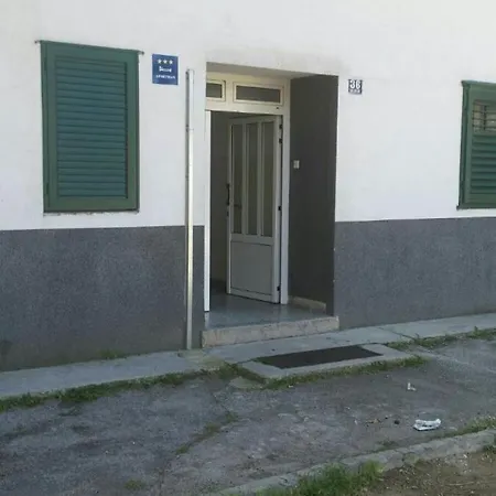 With A Parking Space - 11726 *